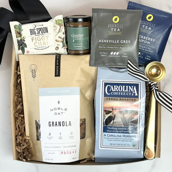 Southern Christmas Box – A Gift Basket Full by Carolina Gift Baskets